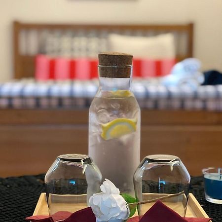 Hostel Lovely Rooms, City Center, Shared Bathroom, Windows To Corridor 빌라흐 외부 사진