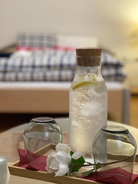 Hostel Lovely Rooms, City Center, Shared Bathroom, Windows To Corridor 빌라흐 외부 사진